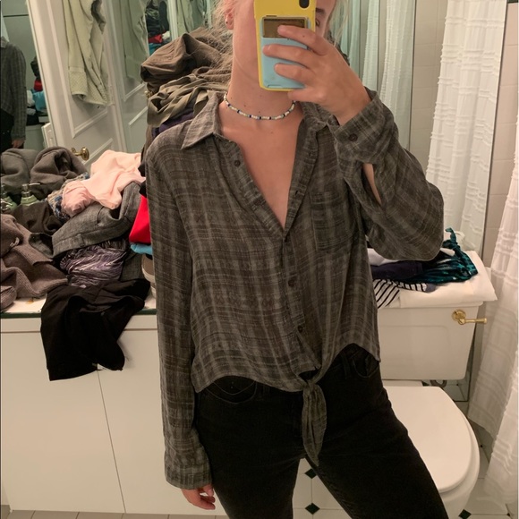 Button down shirt - Picture 1 of 3